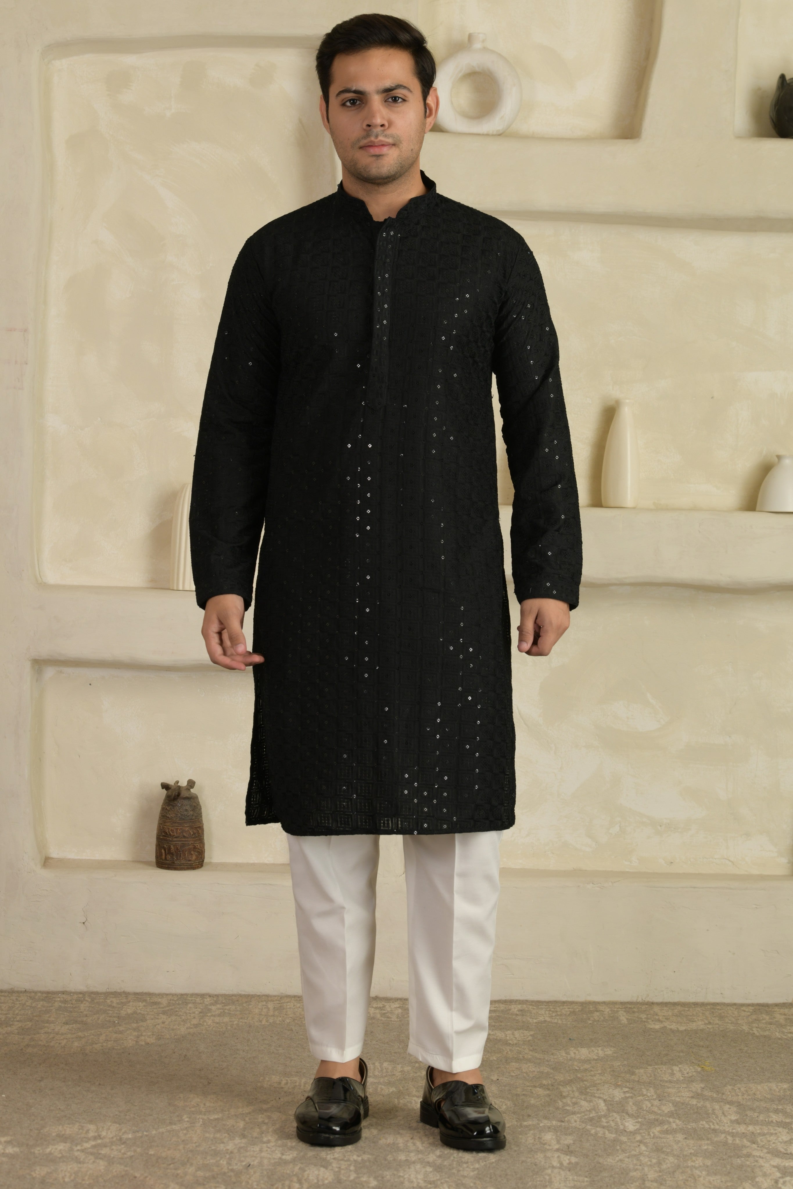 Chevron Embroidered Mandarin Collar Kurta With Pyjamas