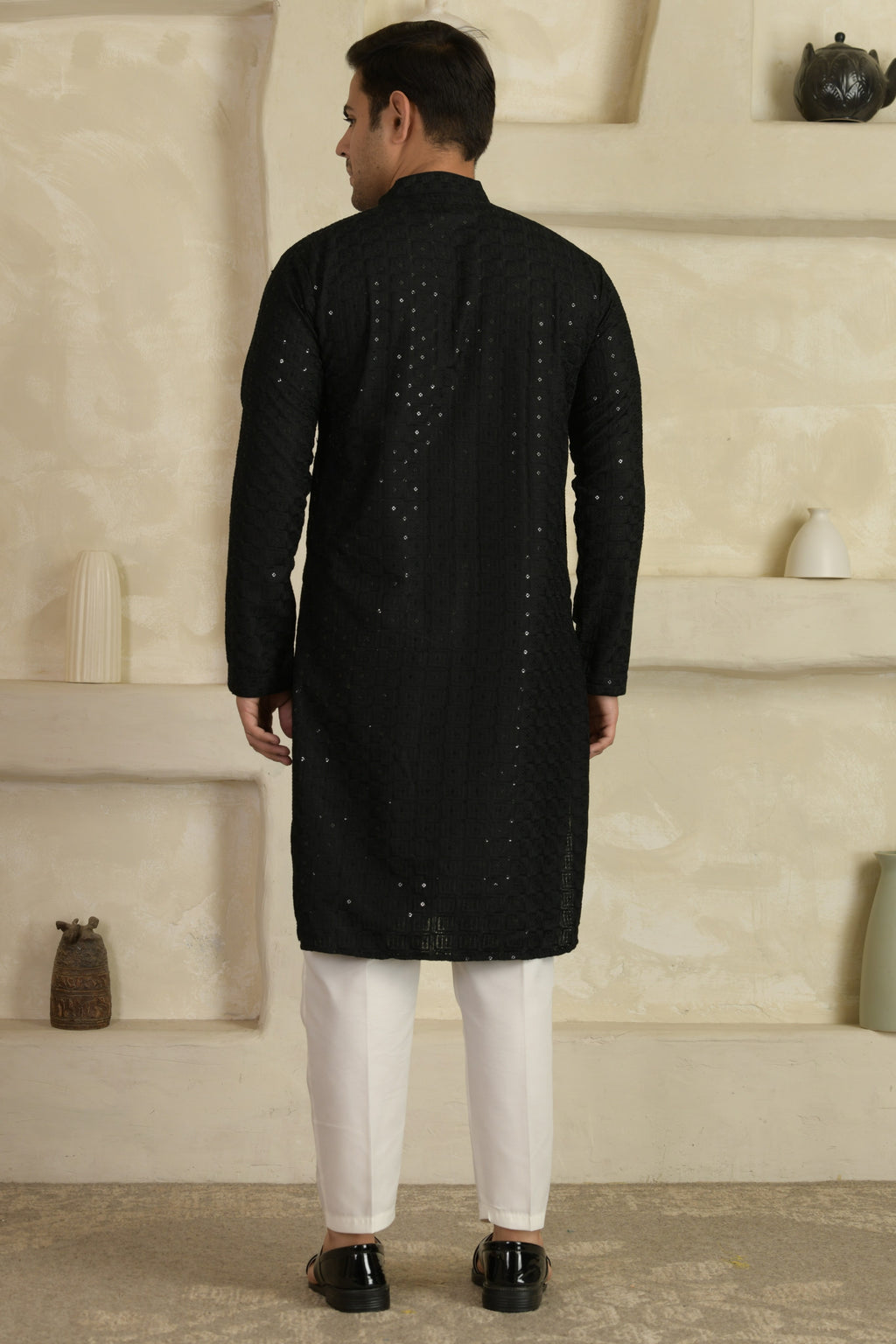 Chevron Embroidered Mandarin Collar Kurta With Pyjamas