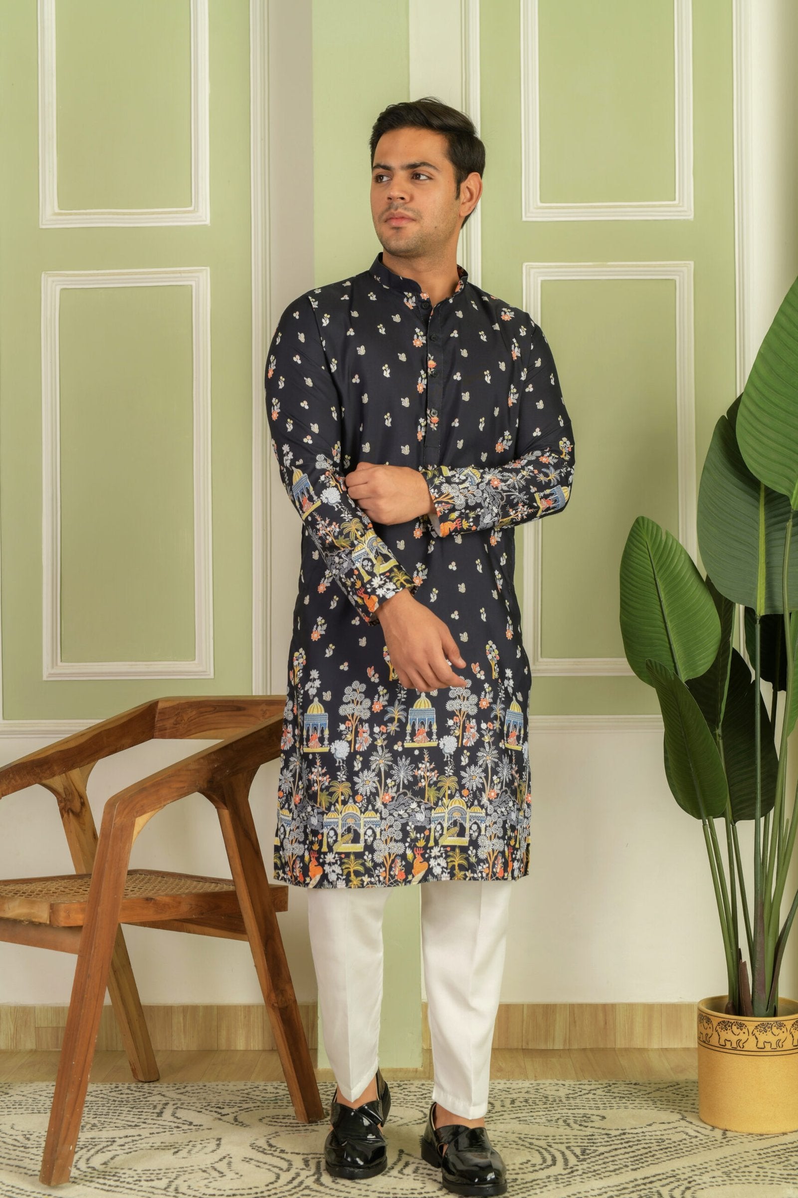 Men Floral Printed Mandarin Collar Kurta