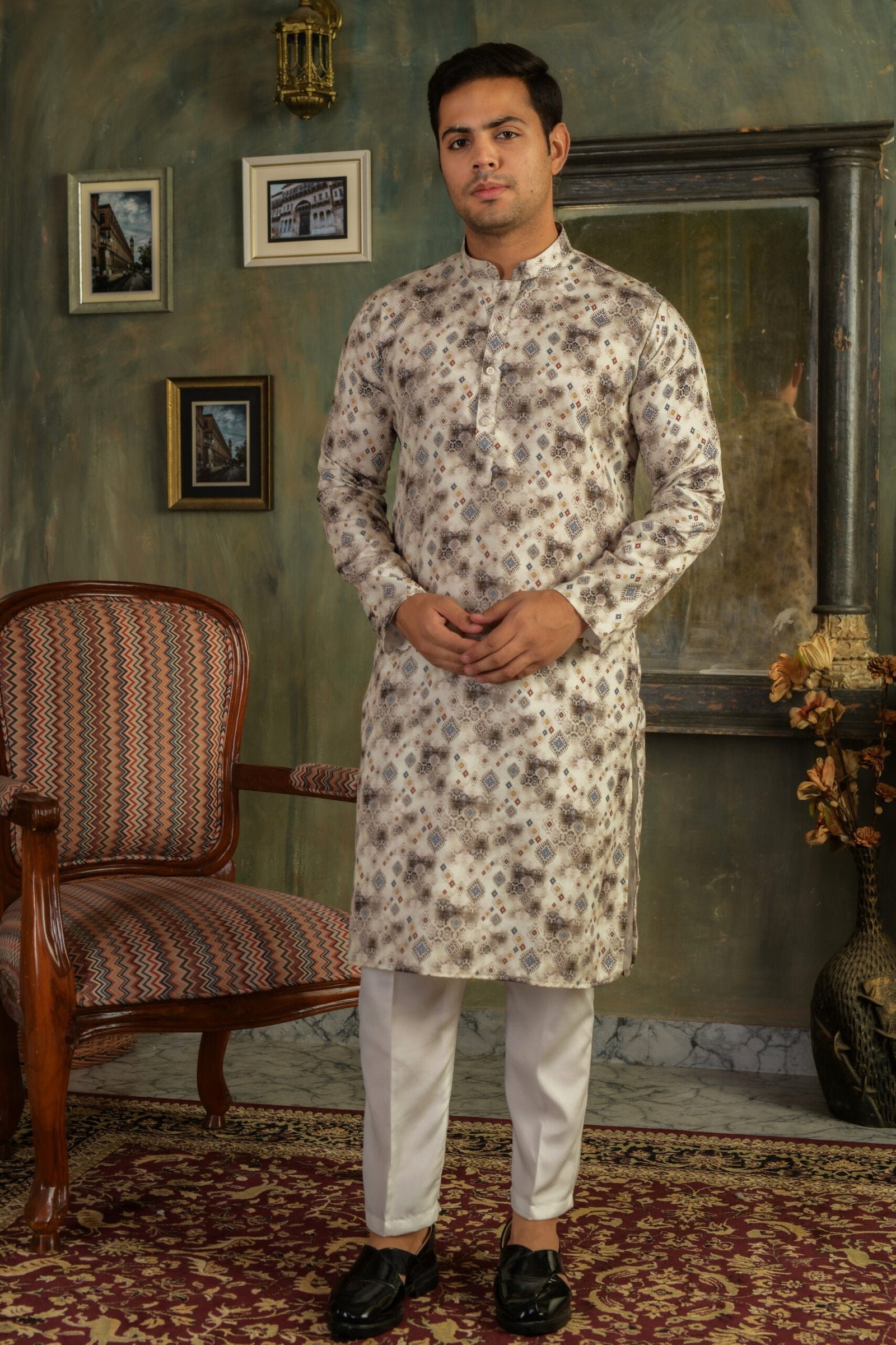 Men Floral Printed Mandarin Collar Kurta