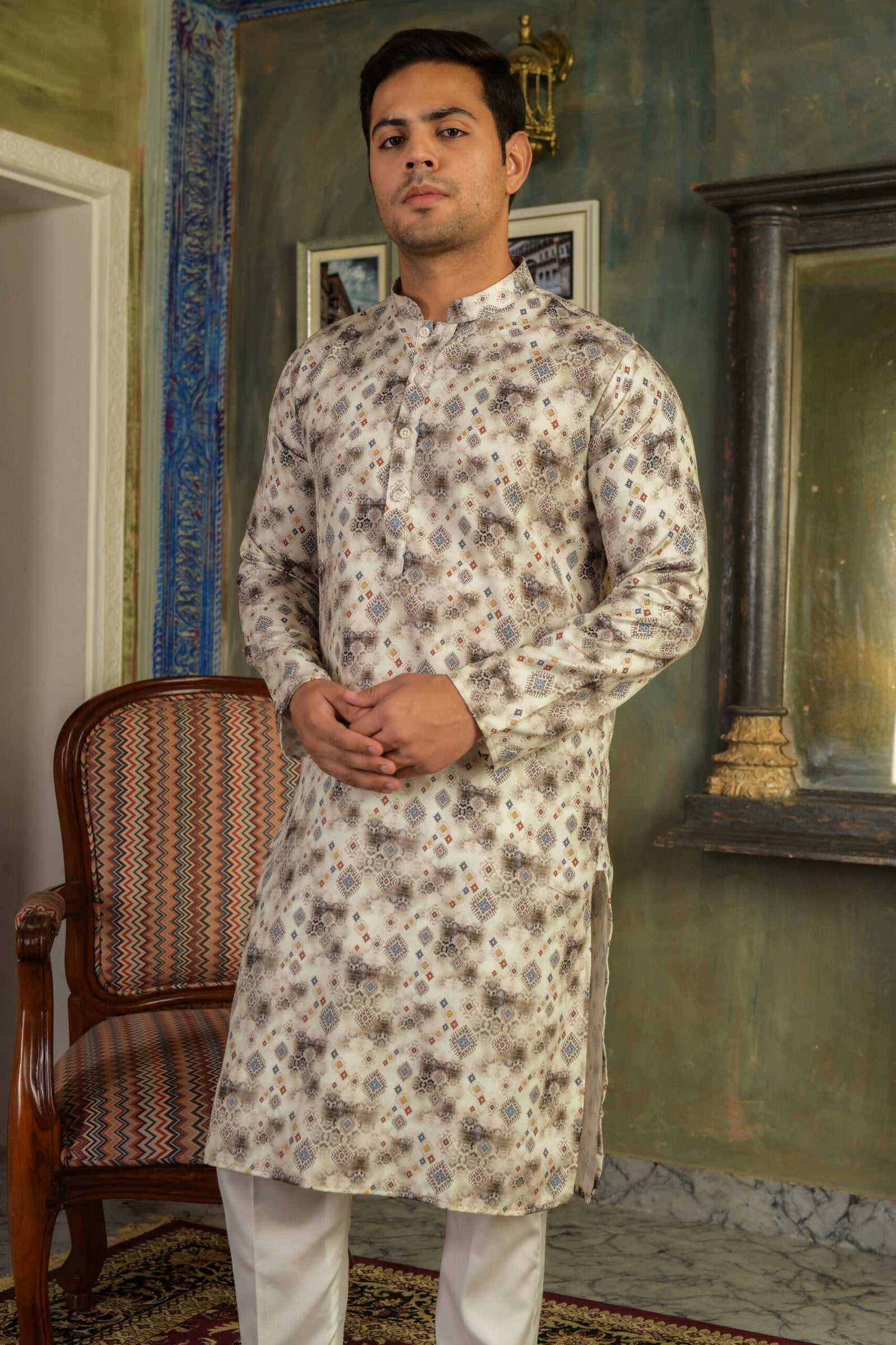 Men Floral Printed Mandarin Collar Kurta