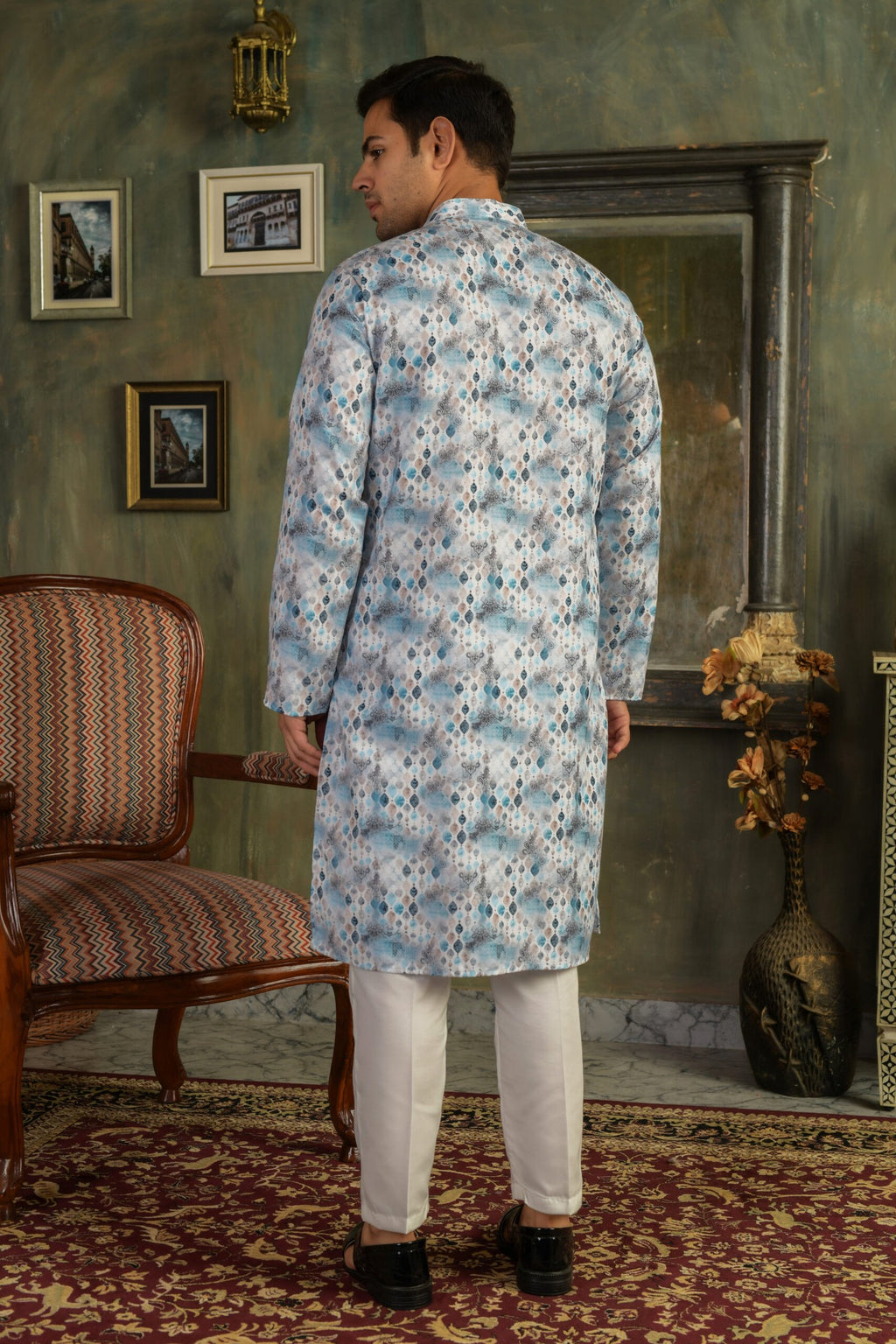 Men Geometric Printed Mandarin Collar Straight Kurta