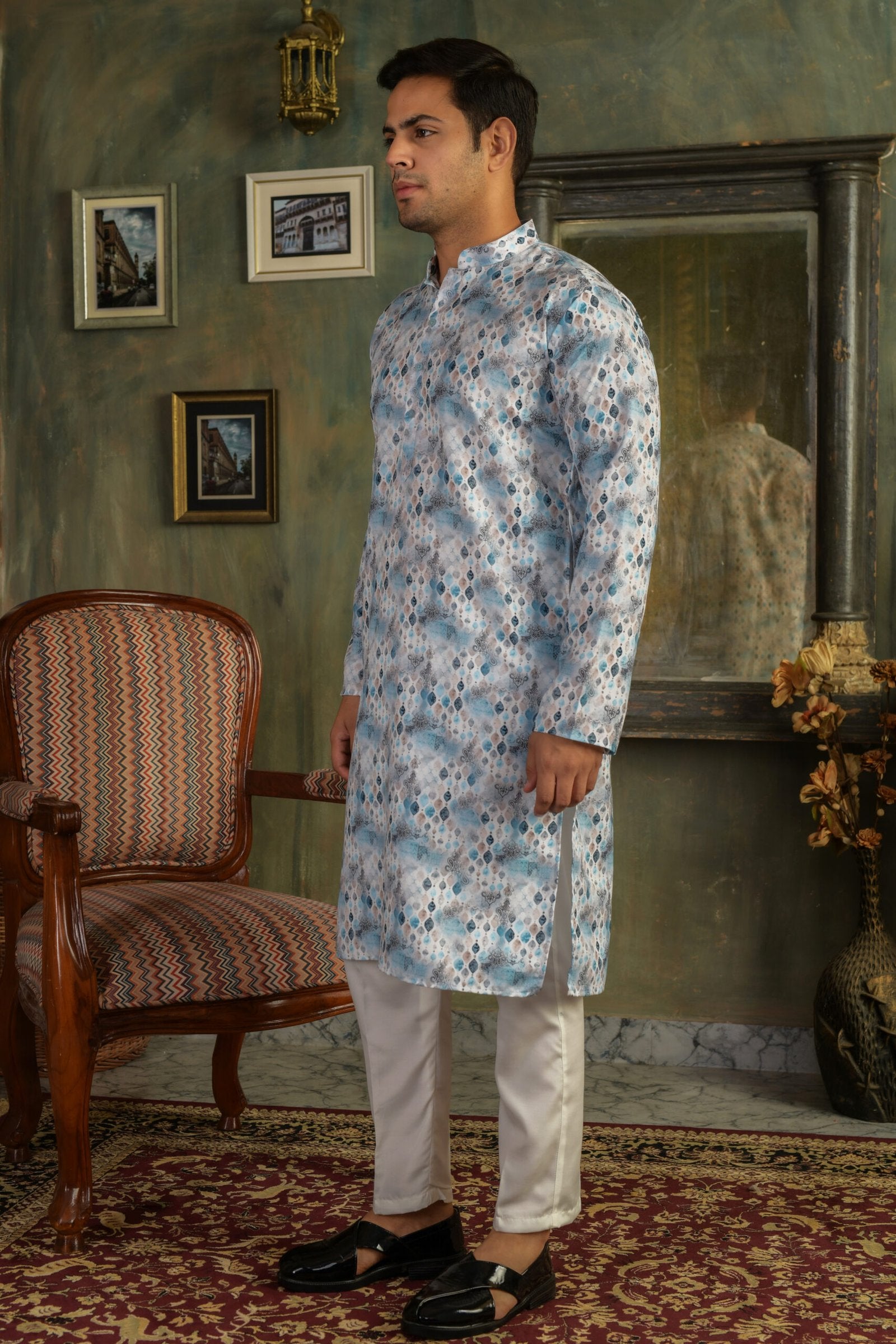 Men Geometric Printed Mandarin Collar Straight Kurta