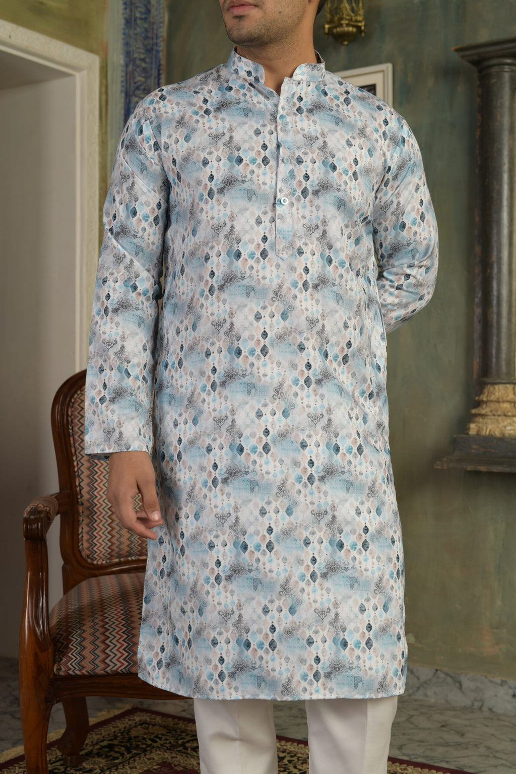 Men Geometric Printed Mandarin Collar Straight Kurta