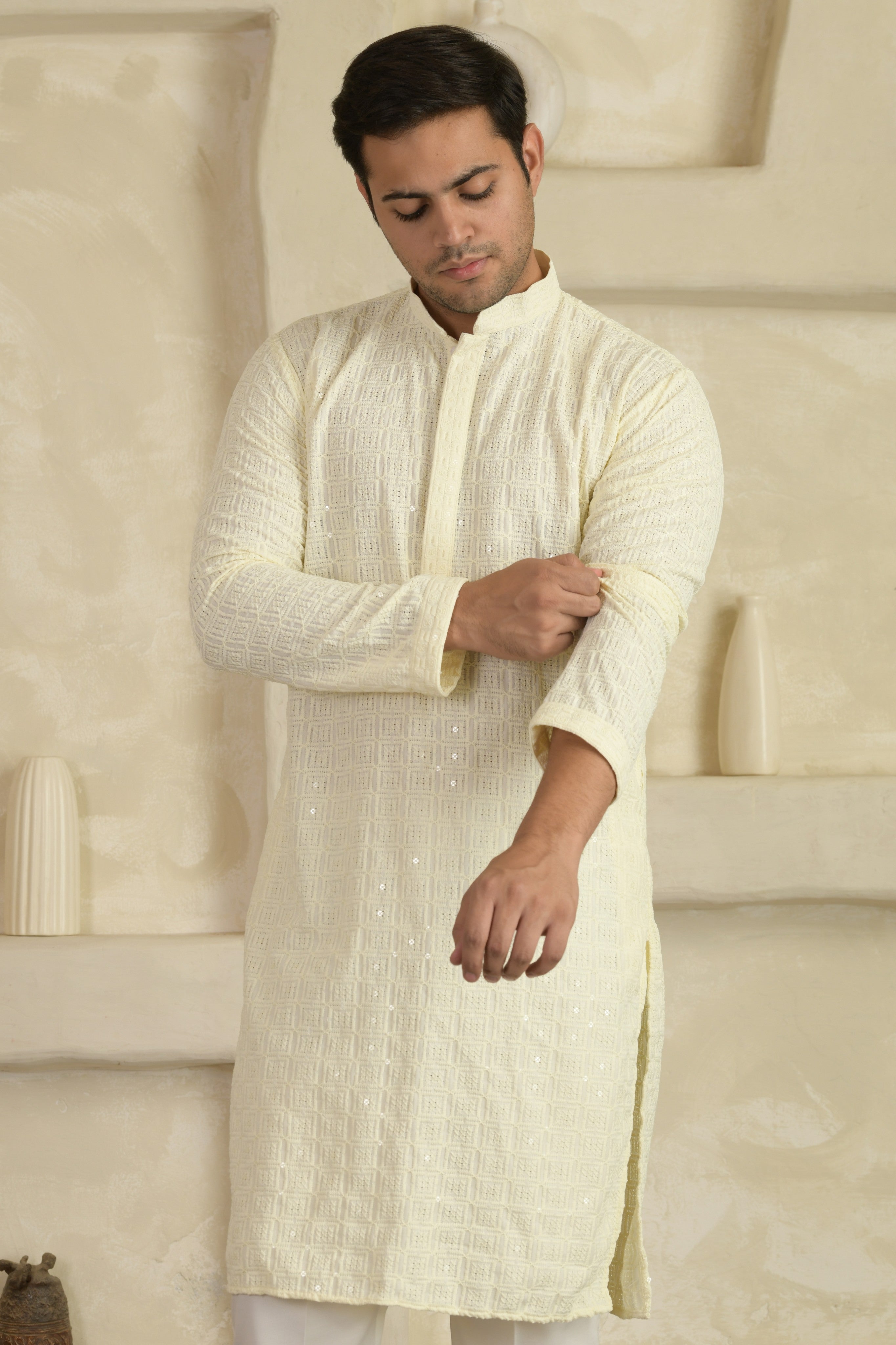 White Chevron Embroidered Mandarin Collar Kurta With Pyjamas
