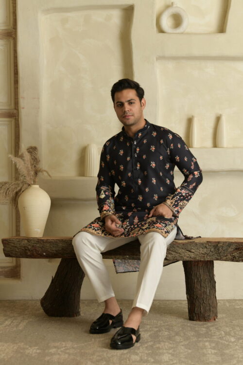Men’s Black Kurta with Ethnic Motif & Palace Border Design